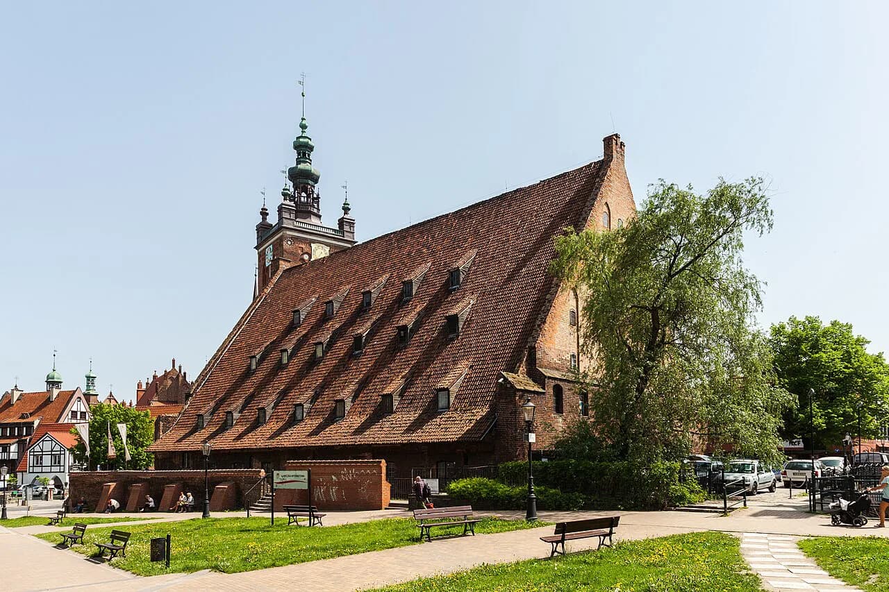 Amber Museum Gdańsk: What to See and How Long It Takes