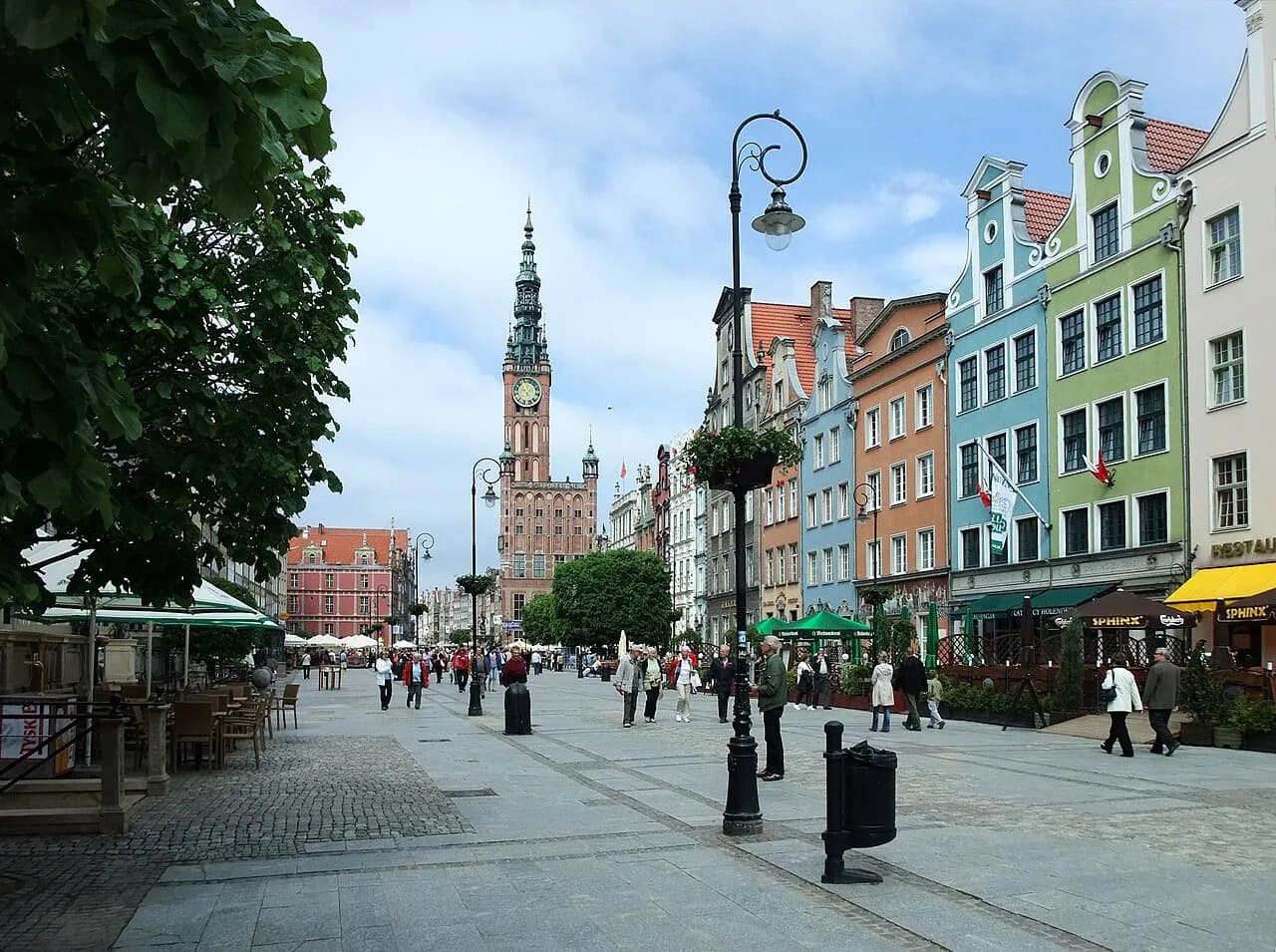 Flights to Gdańsk from the UK: Airports, Airlines and Flight Times