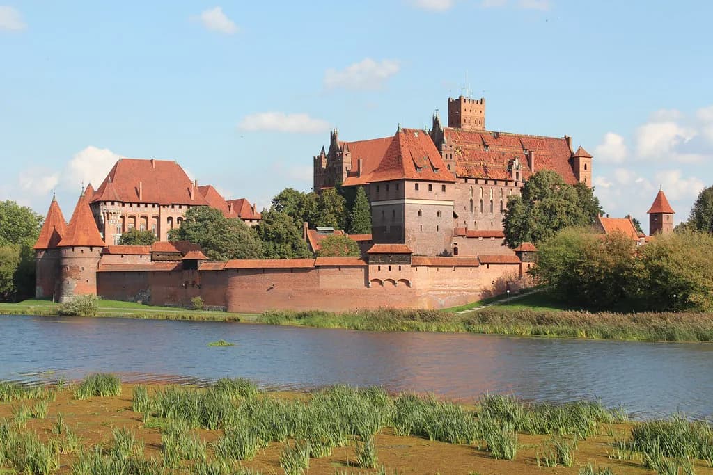 Poland Travel Tips for a First City Break: Money, Trains and Opening Days