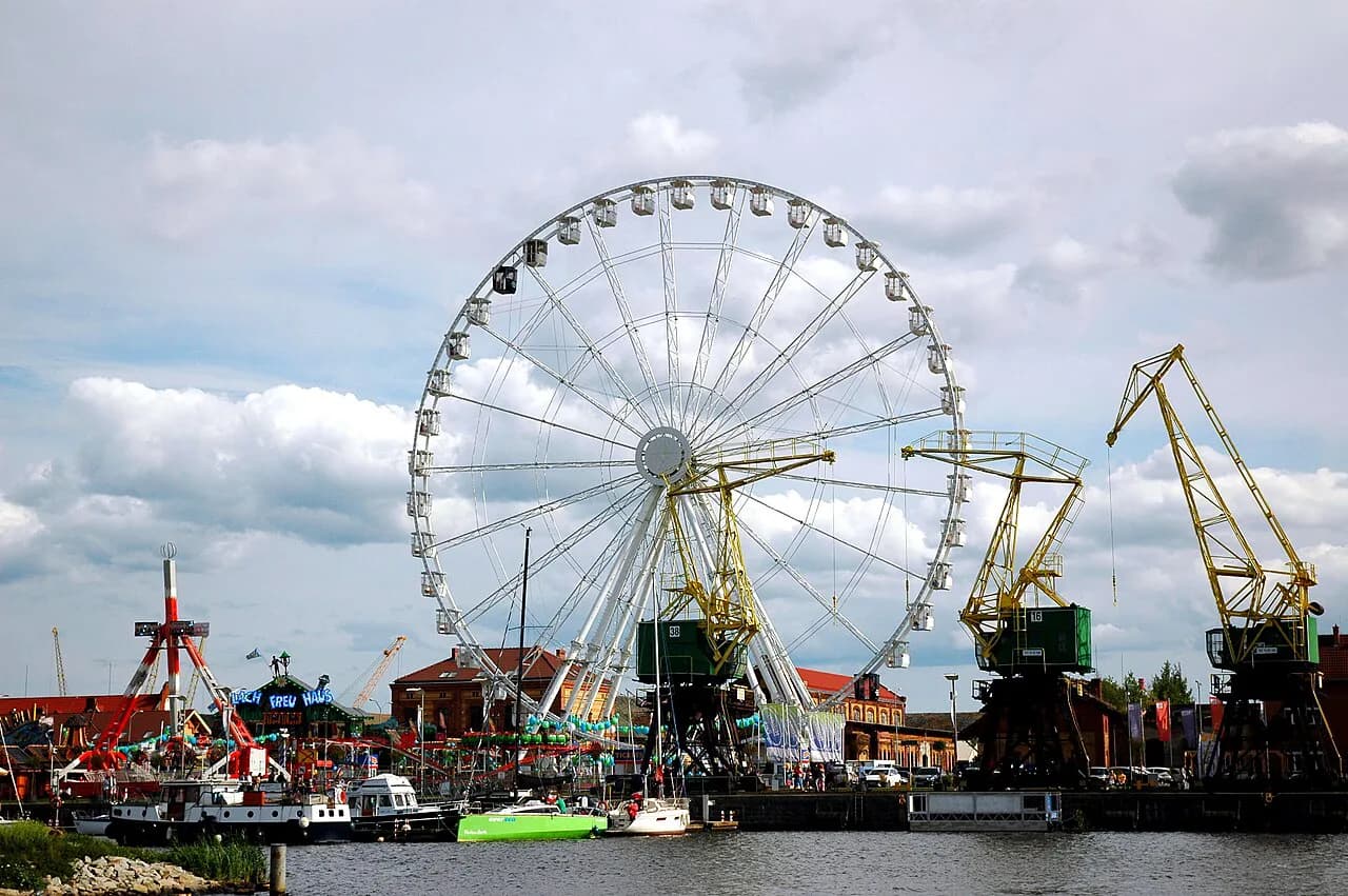 Szczecin Boat Trip: River and Harbour Cruises on the Oder
