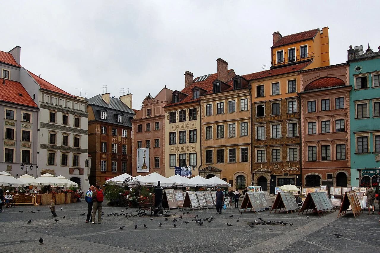 Warsaw Markets: Halls, Food Stalls and Flea Markets