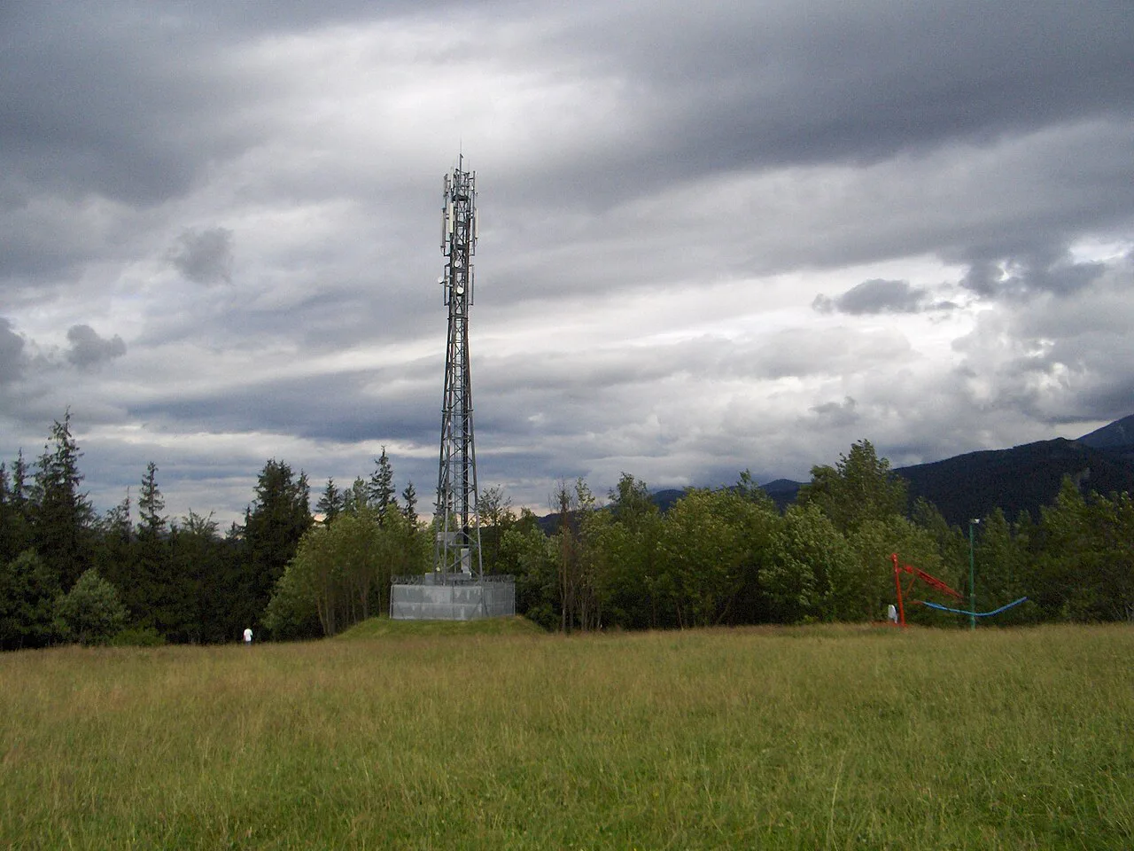 The transmitter mast on top of Antałówka hill in Zakopane.