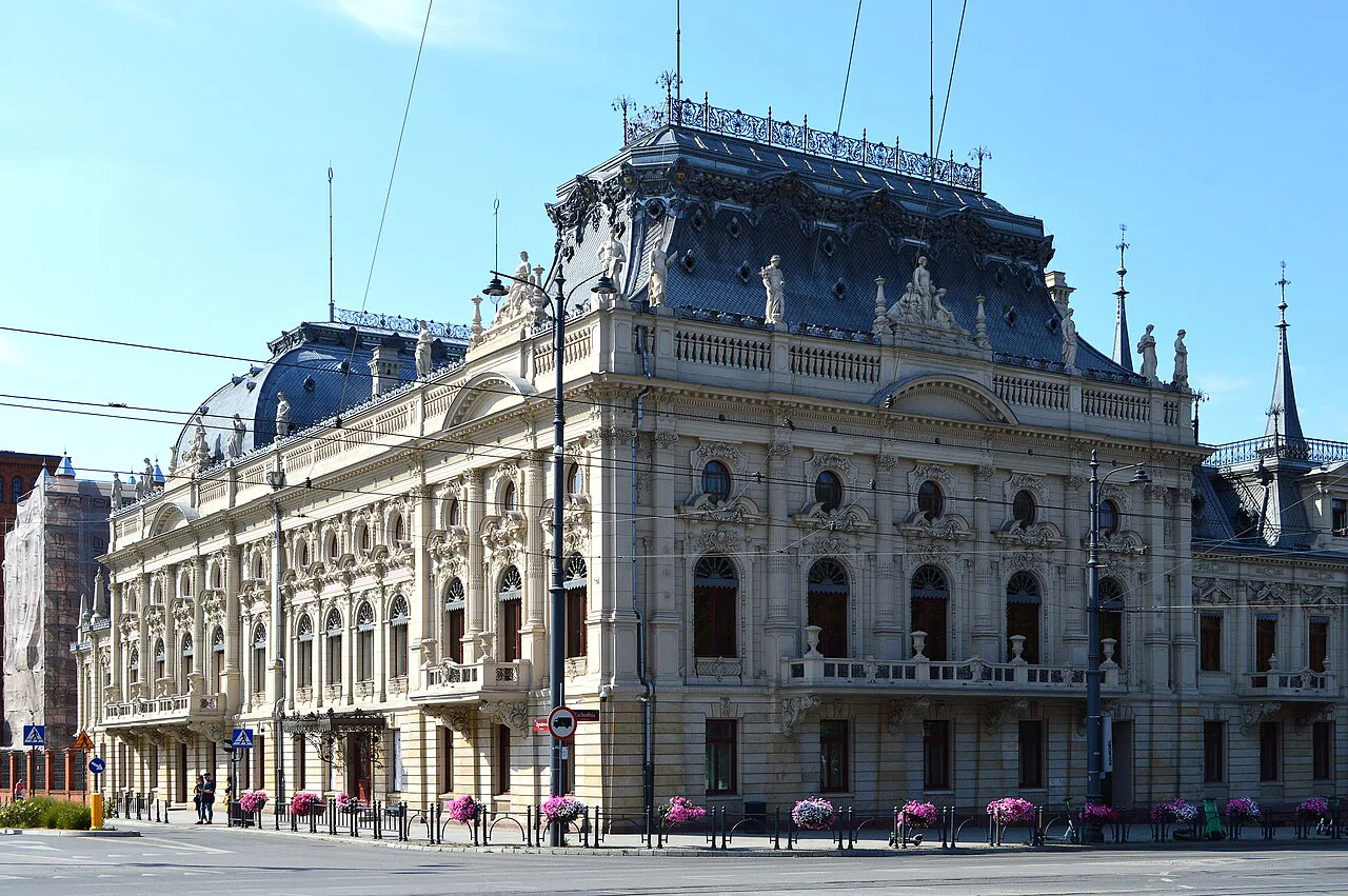 The corner of Izrael Poznański's Palace in Łódź.
