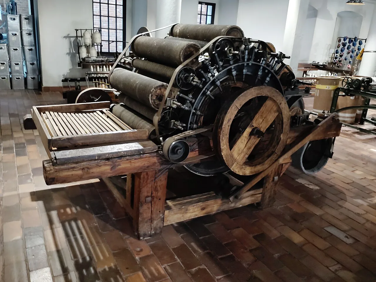 A mid-19th-century roller carding machine in the collections of the Central Museum of Textiles in Łódź.