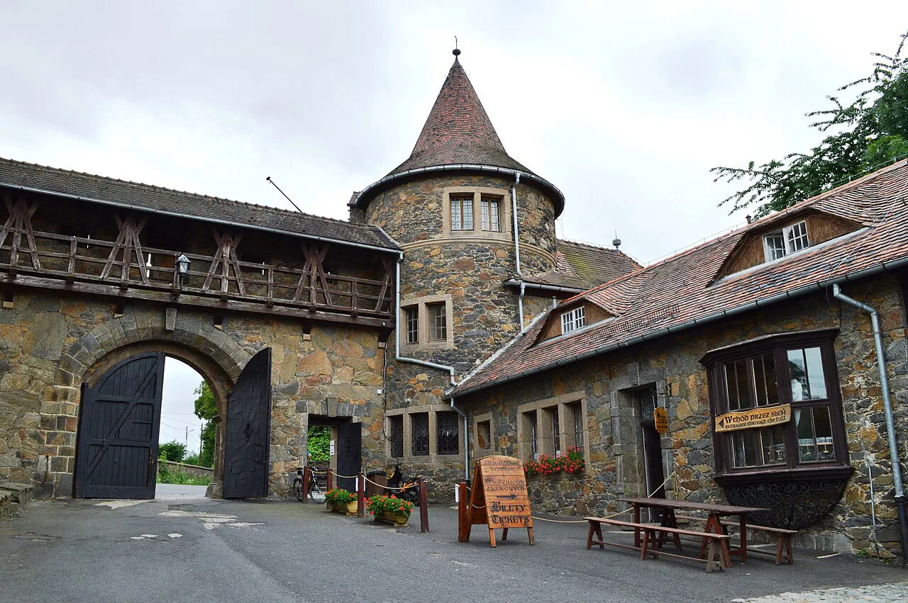 The gatehouse of Czocha Castle.