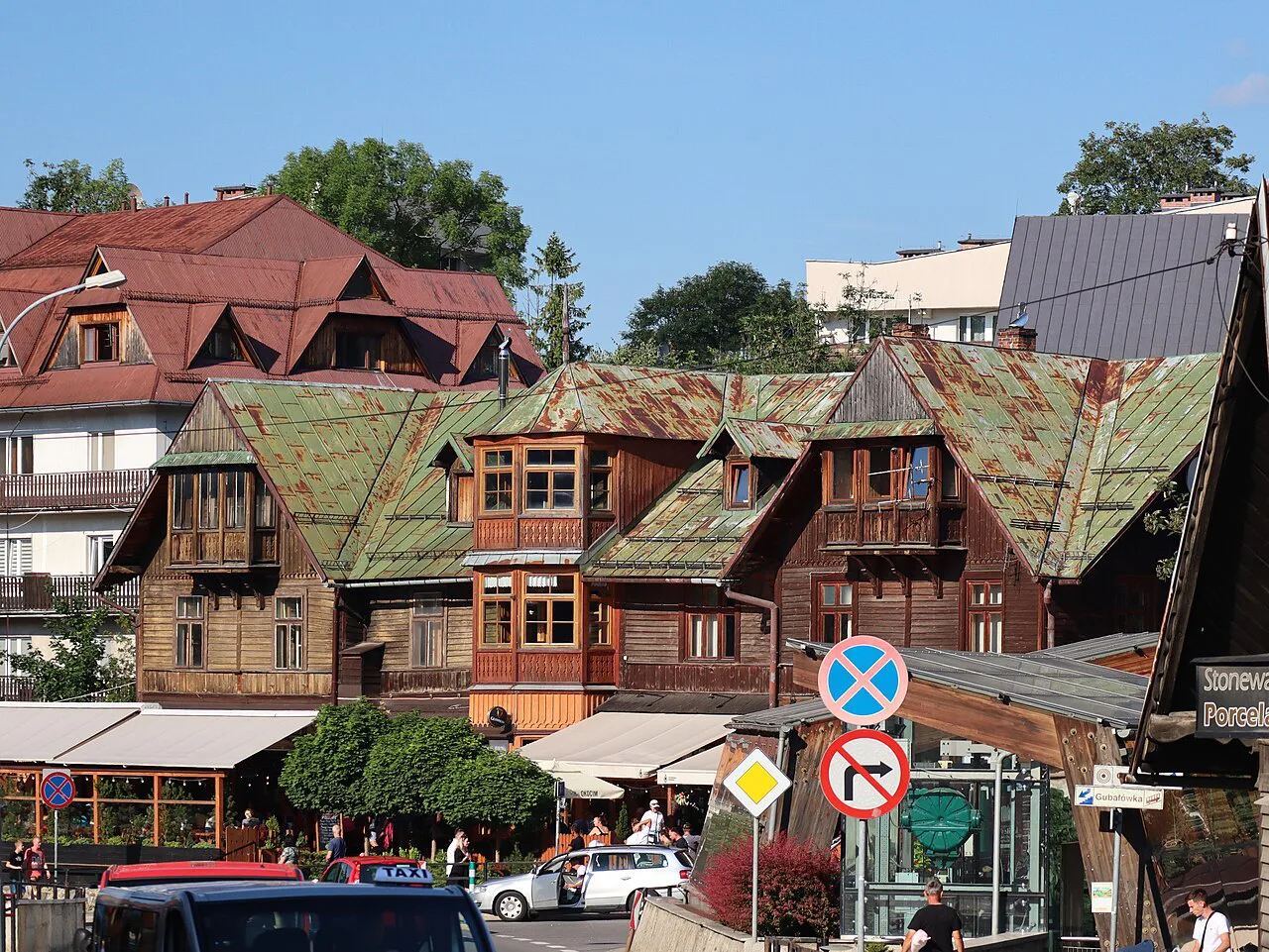 A wooden building at Krupówki 1 in Zakopane.