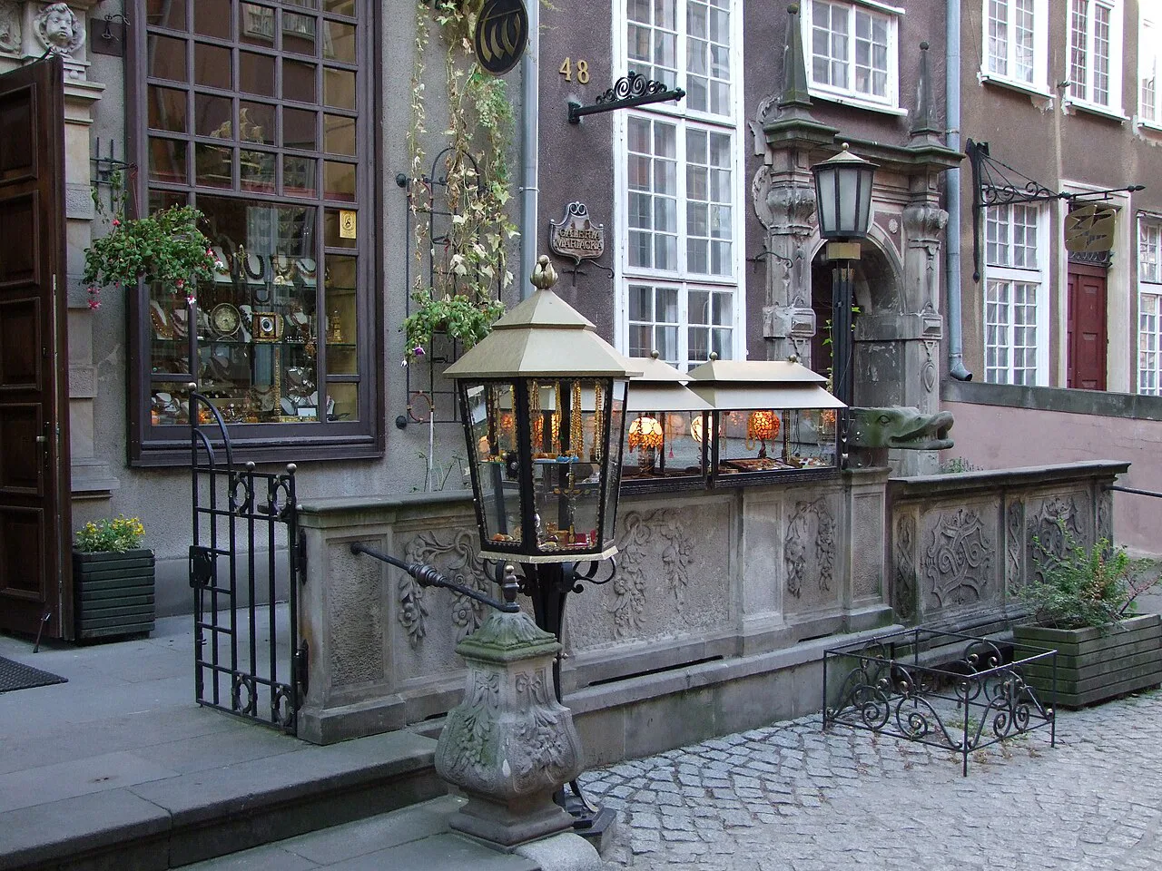 A street in the Main Town of Gdańsk.