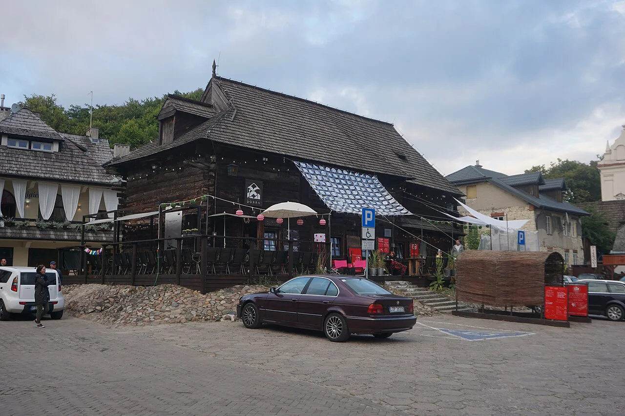 A wooden building on the Little Market Square in Kazimierz Dolny.