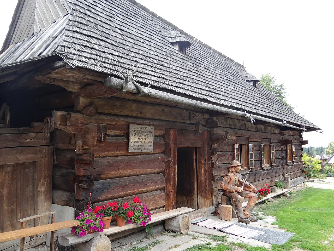 Sabała's wooden cottage at Krzeptówki 113 in Zakopane.
