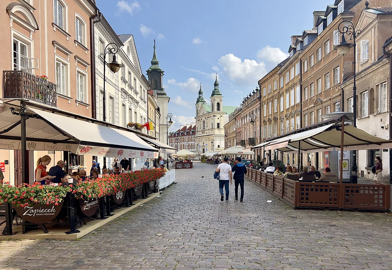 Café terraces on Freta Street in Warsaw's New Town.