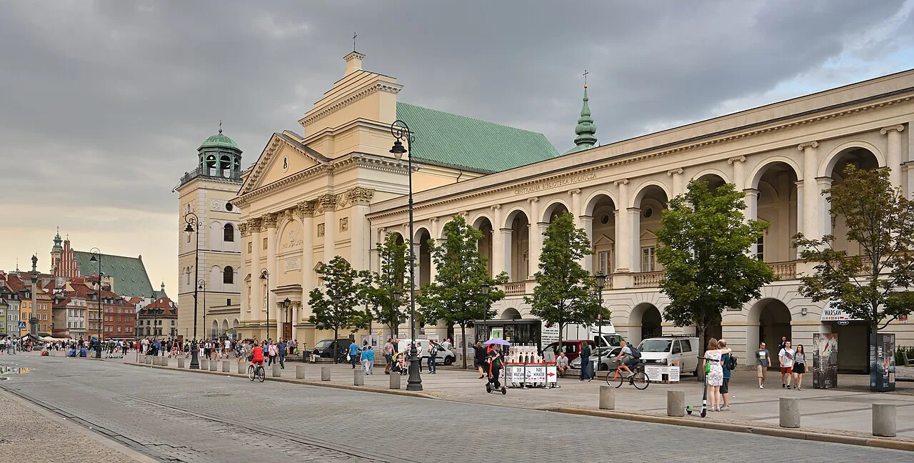 Krakowskie Przedmieście in Warsaw with St Anne's Church in the background.