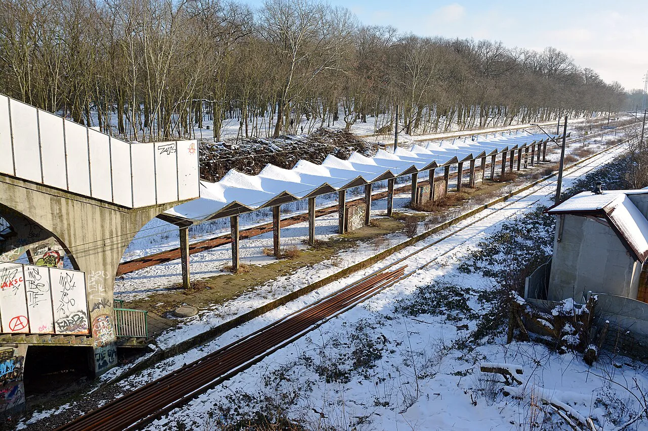 The heritage-listed shelter at the disused Szczecin Pogodno railway stop.
