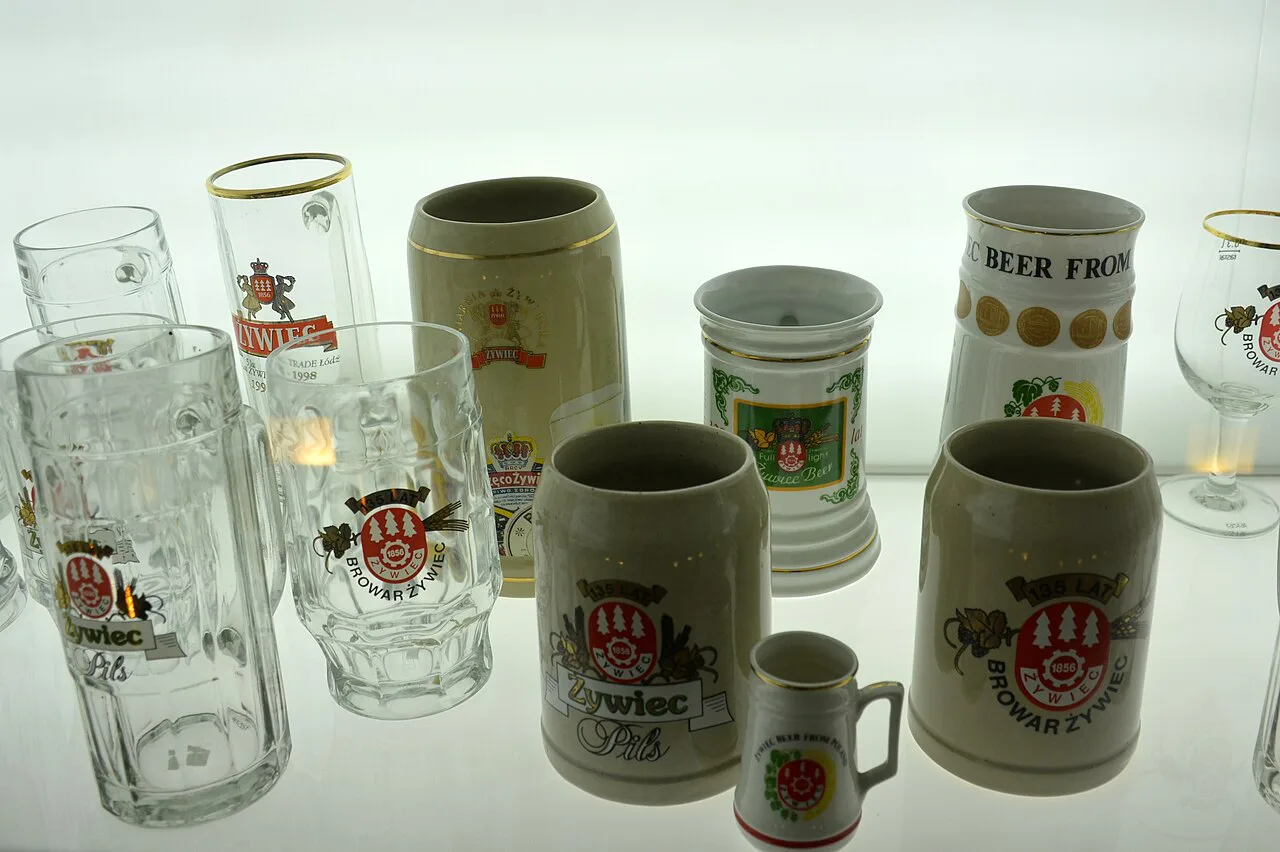 Żywiec brewery beer mugs and glasses on display.