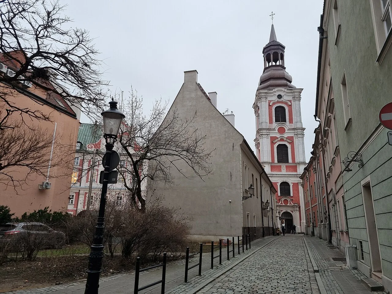 Klasztorna Street in Poznań's Old Town.