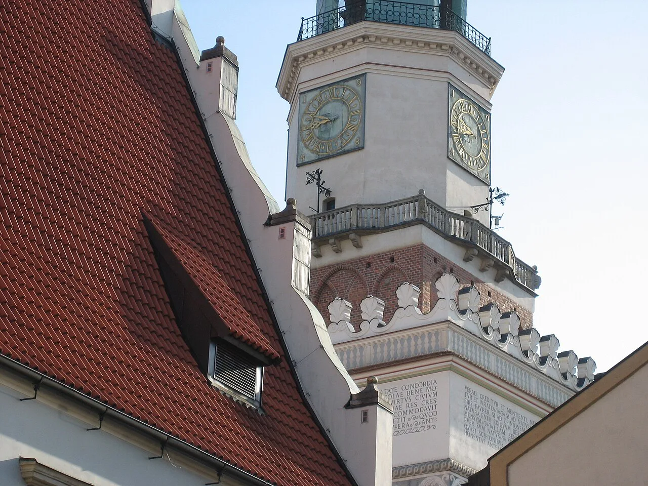 The tower of Poznań Town Hall.