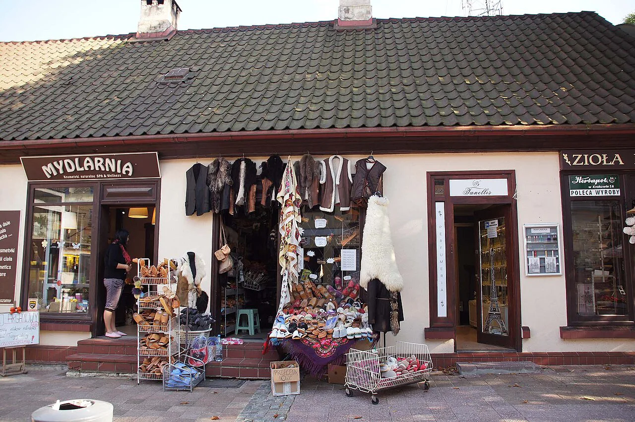 A small shop on Bohaterów Monte Cassino Street in Sopot