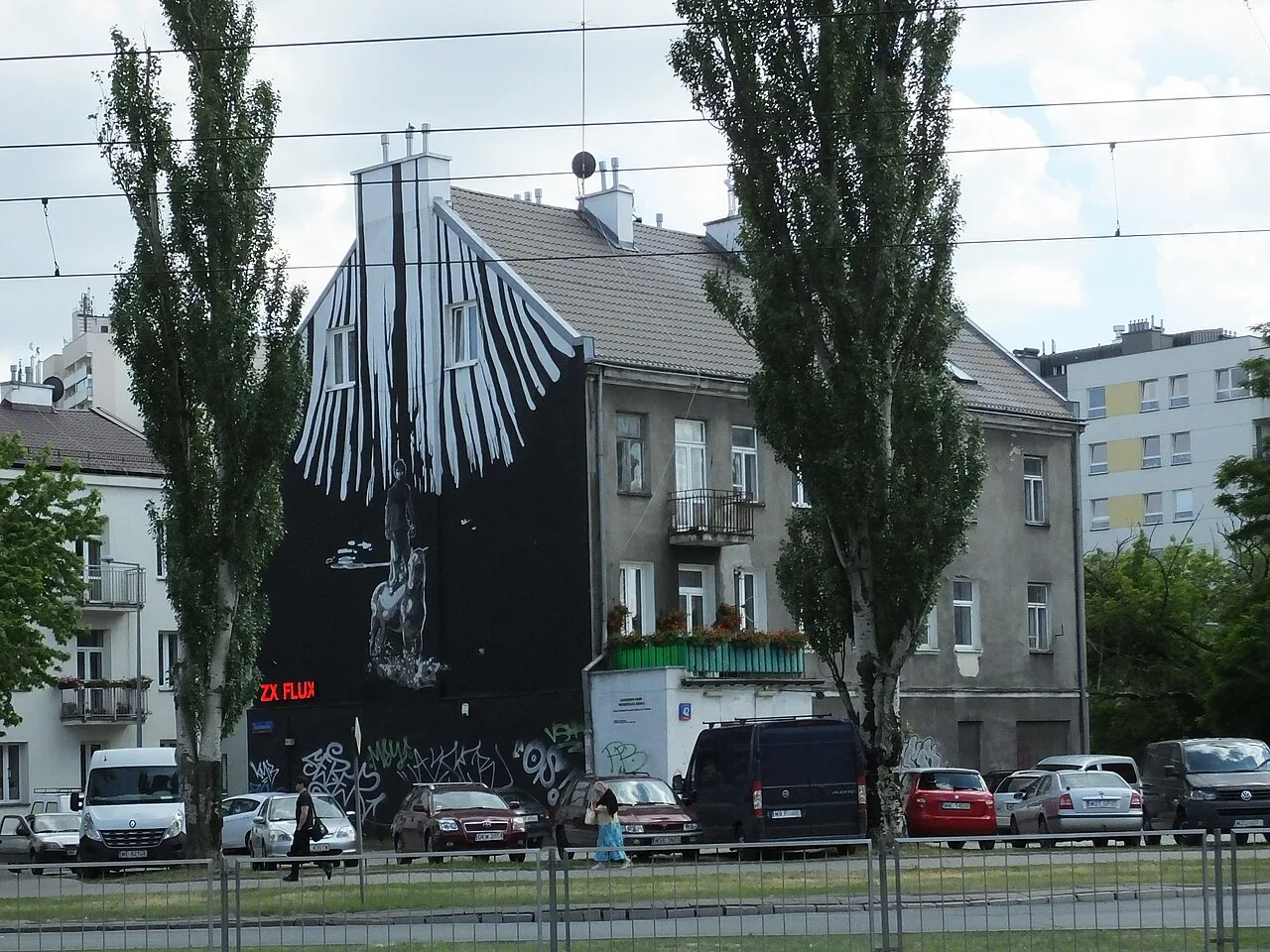 The Zalikierdo Drom mural commemorating the Roma genocide at Grochowska and Męcińska streets in Warsaw.