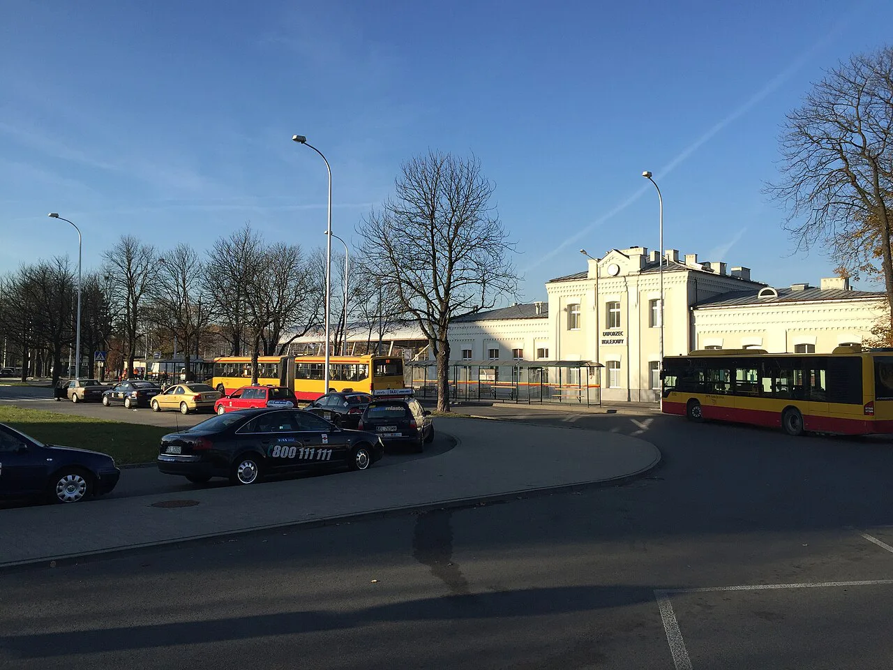 Buses outside Łódź Widzew railway station.