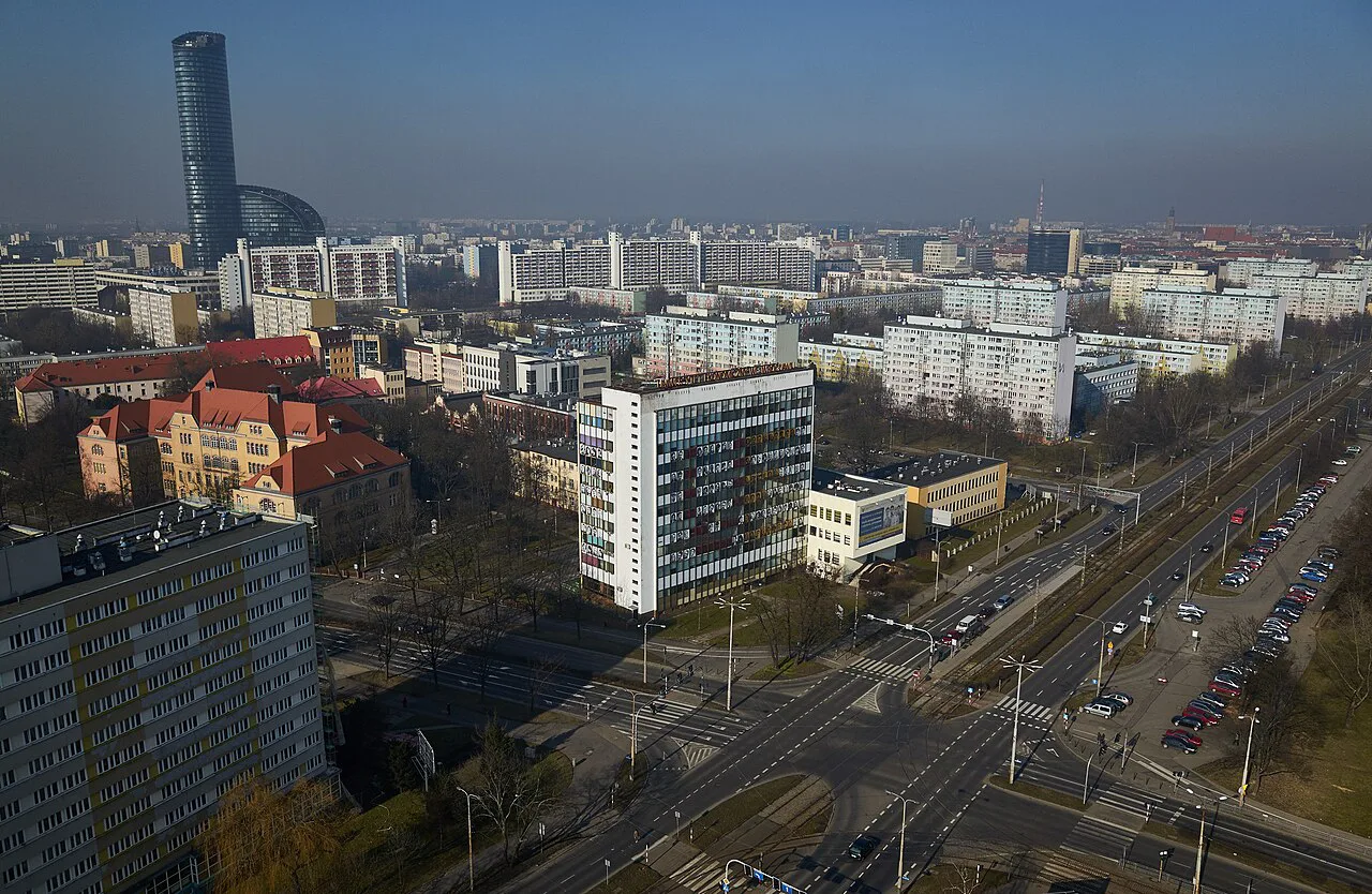 The junction of Kamienna and Ślężna streets in Wrocław, with the Sky Tower on the skyline.