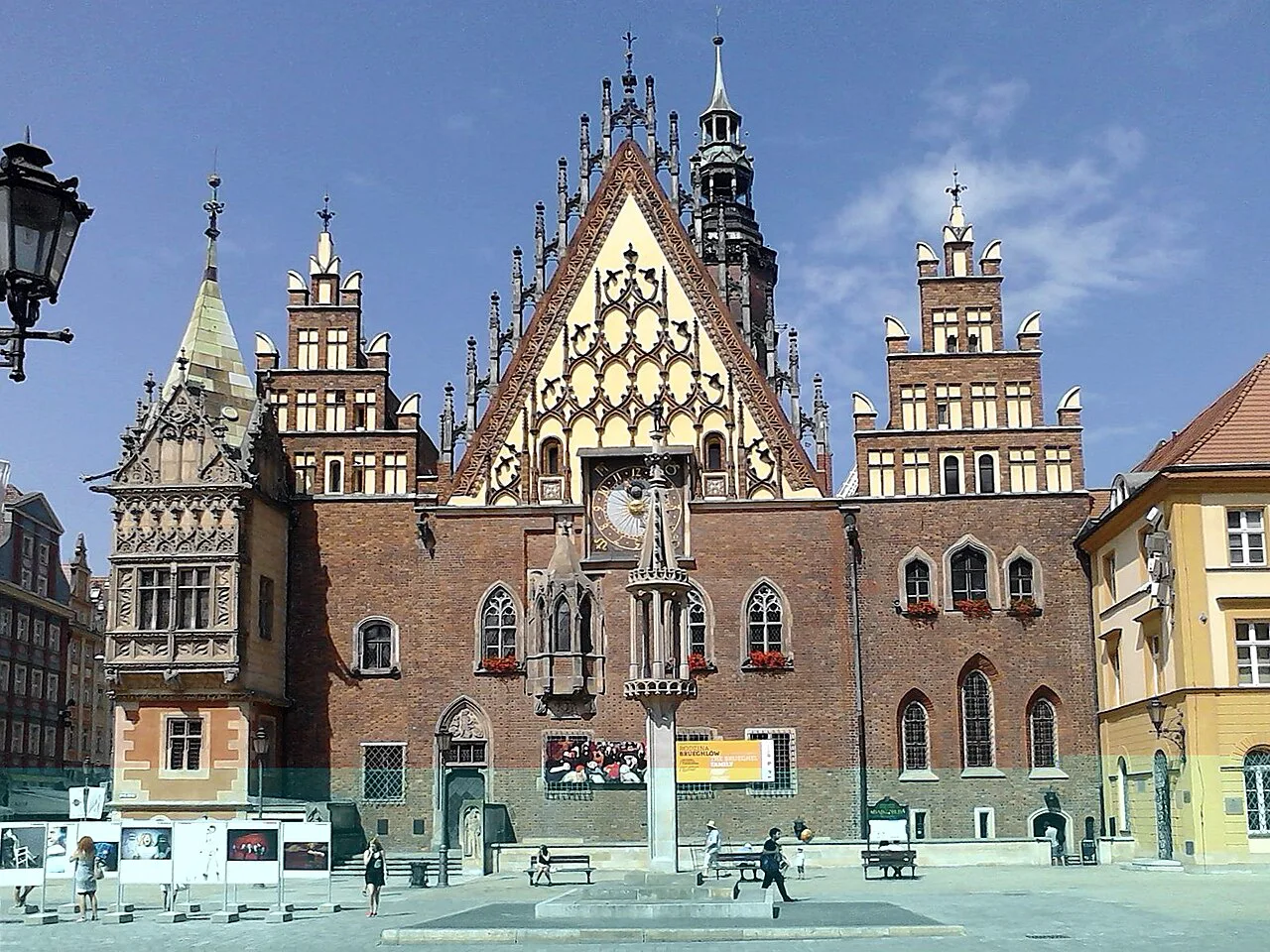 The east facade of Wrocław Town Hall with its ornate Gothic gable.