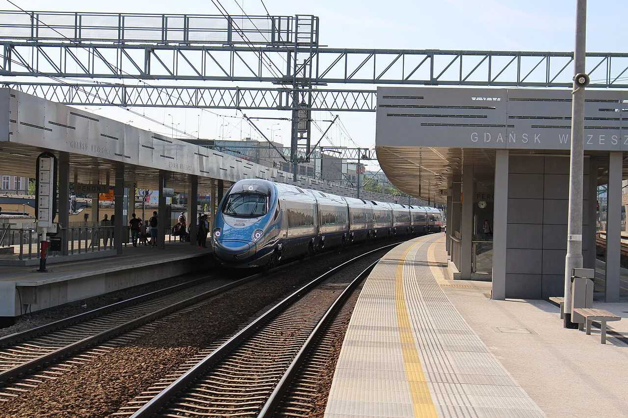 A Pendolino train at the modernised Gdańsk Wrzeszcz station.